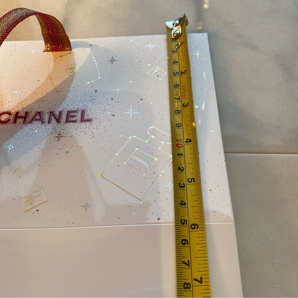 Chanel Xmas 2022 White Envelope Fold Up Gift Box Packaging, NEW - Picture 8 of 10